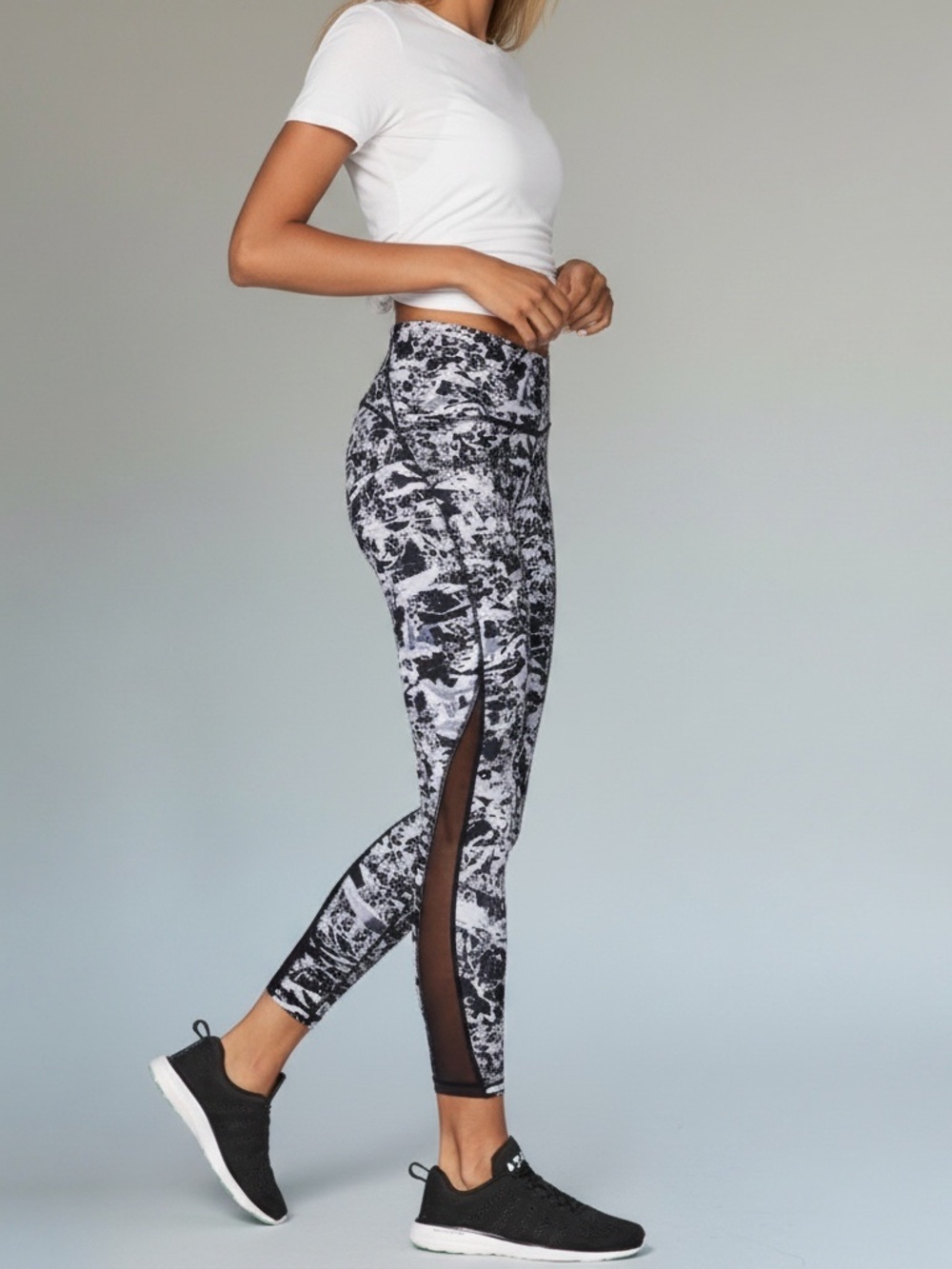 Lululemon Train Times 7/8 Leggings Interlaced Starlight Black White Mesh Size 4